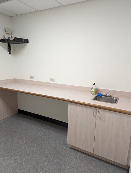 More Photos Of 12000 Biscayne Blvd, Miami Office For Lease