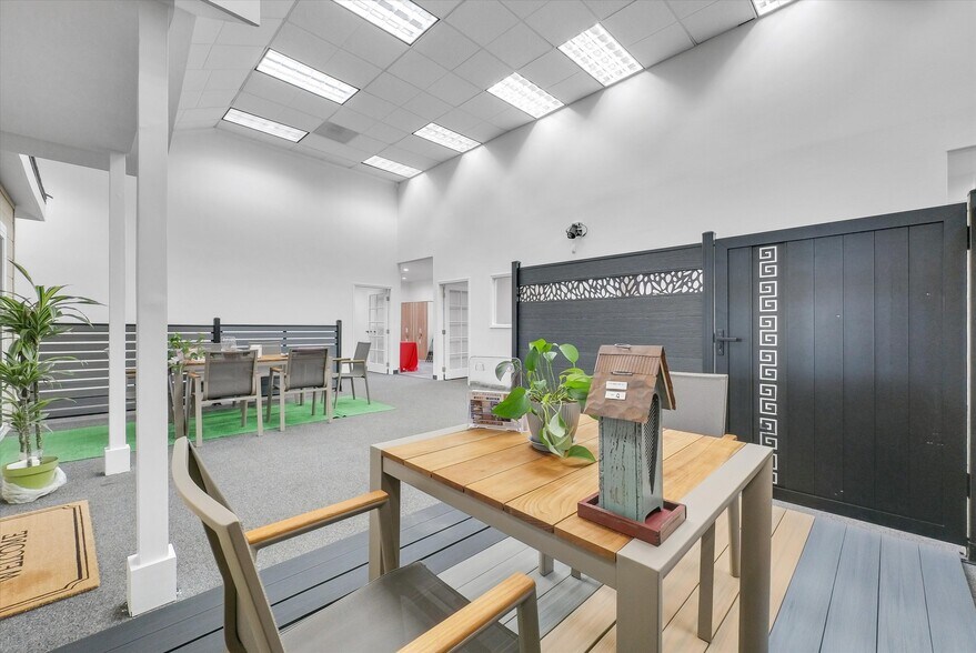 More Photos Of 3501 Hart Ave, Rosemead Office For Lease