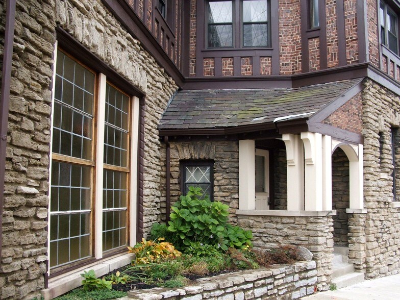 More Photos Of 2230 Gilbert Ave, Cincinnati Warehouse For Sale