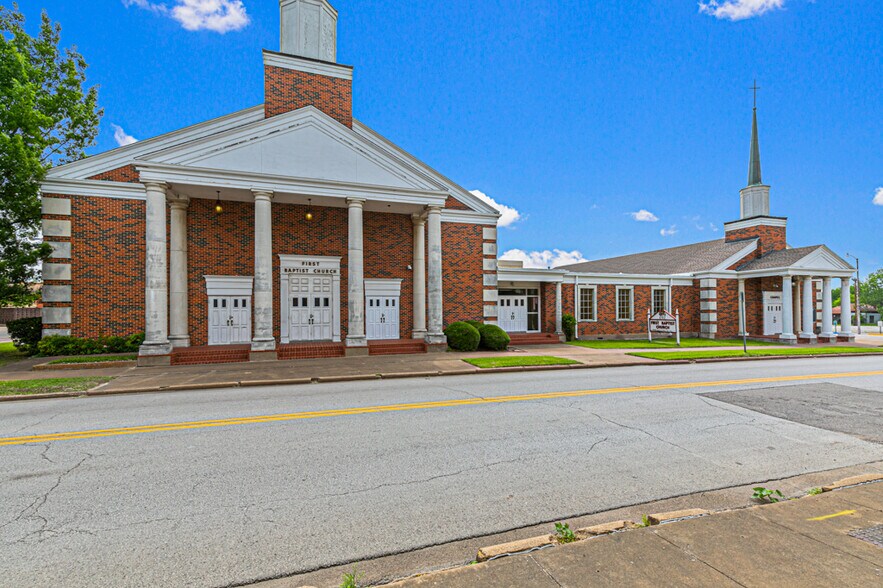 More Photos Of 2703 Wesley St, Greenville Religious Facility For Sale