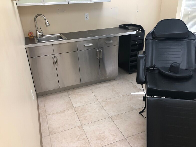 More Photos Of 600 Palisade Ave, Englewood Cliffs Office For Lease