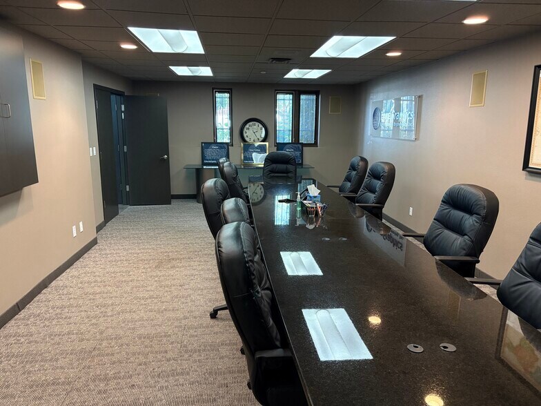 More Photos Of 428 W Shoshone St, Pasco Office For Sale
