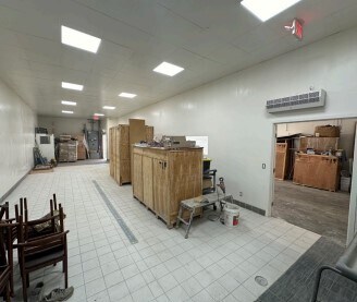 More Photos Of 12990 Branford St, Pacoima Warehouse For Lease
