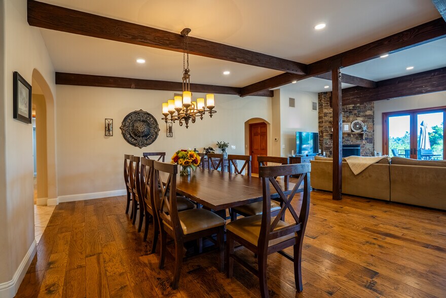 More Photos Of 10845 Meads, Orange Specialty For Sale