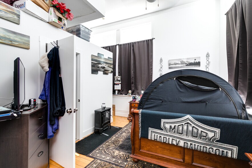 More Photos Of 141 E Wythe St, Petersburg Apartments For Sale