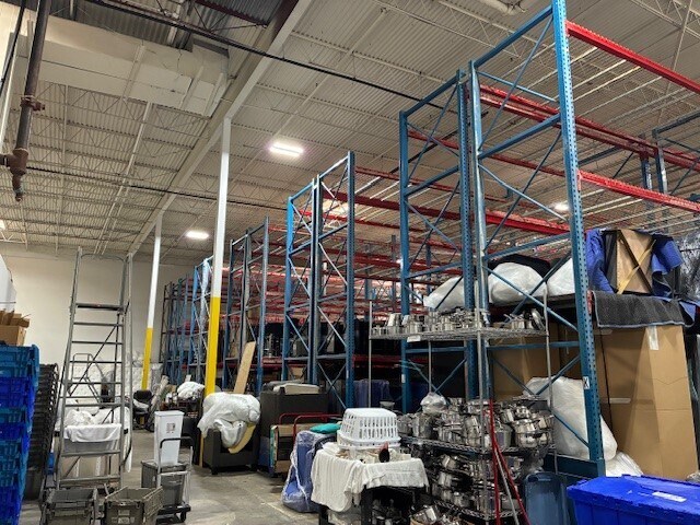 More Photos Of 8758 Clay Rd, Houston Warehouse For Lease