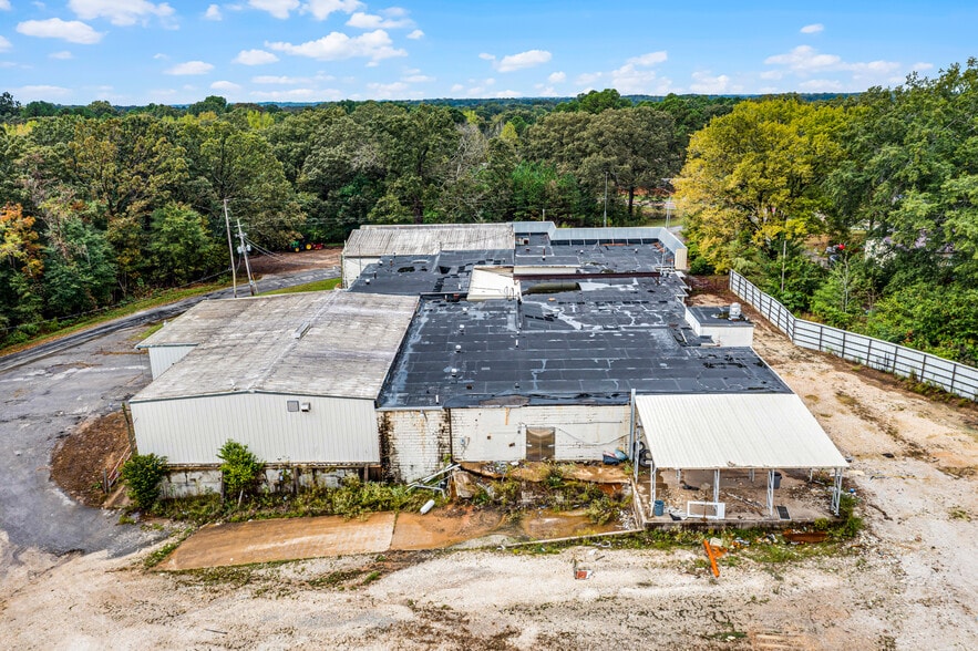 More Photos Of 7110 Highway 190, Dresden Industrial For Sale