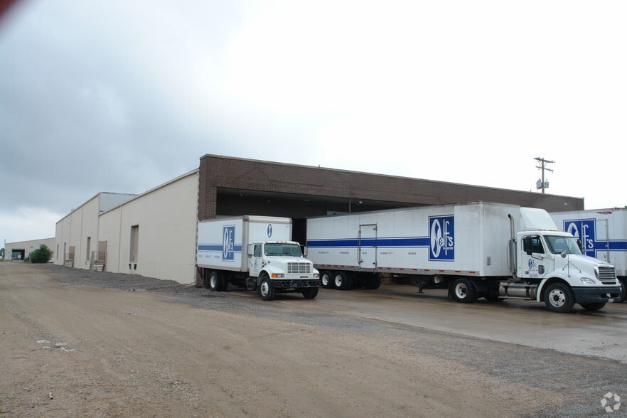 More Photos Of 721 E Mt Vernon St, Wichita Warehouse For Lease