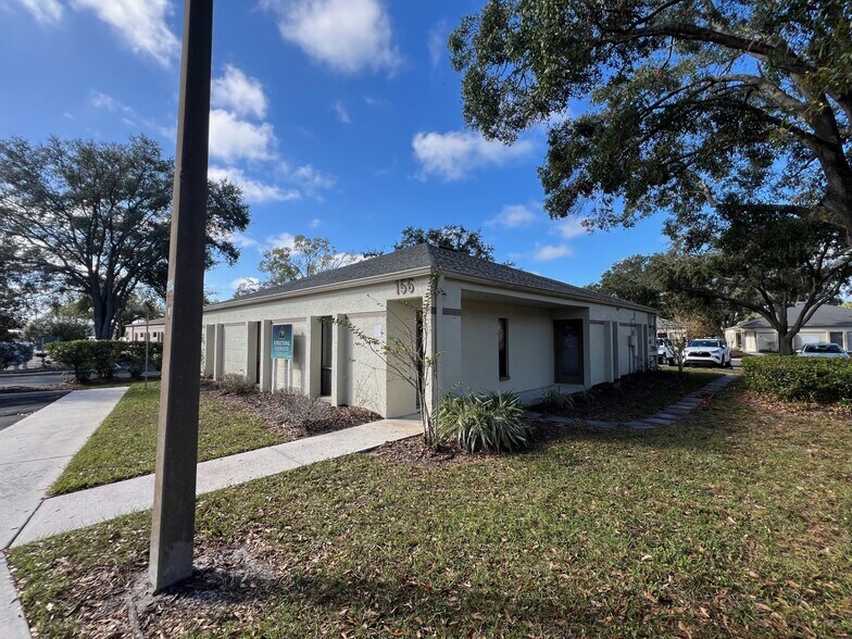 More Photos Of 156 Whitaker Rd, Lutz Medical For Lease