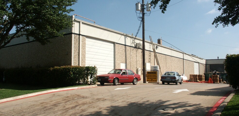 More Photos Of 2200 Denton Dr, Austin Unknown For Lease