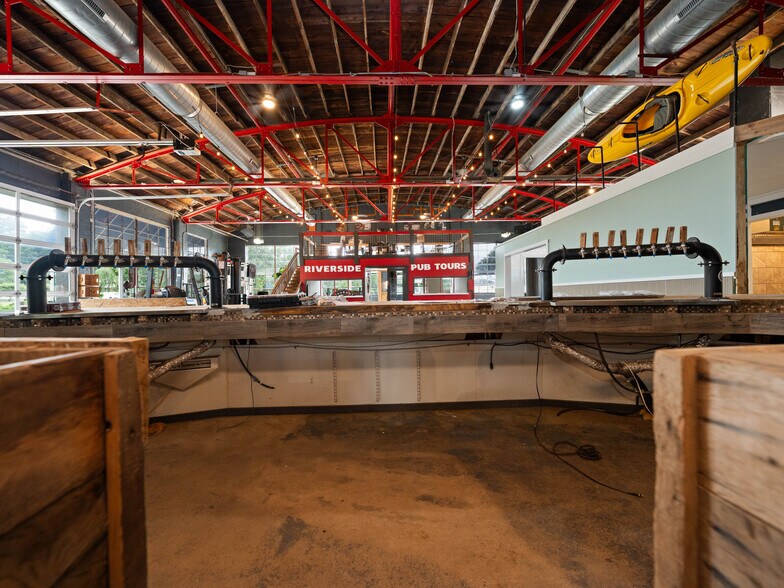 More Photos Of 339 Park St, Canton Restaurant For Sale