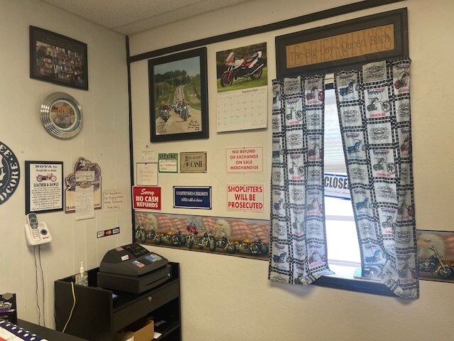 More Photos Of 121 1st Street 1st, Soldier Storefront Retail Residential For Sale