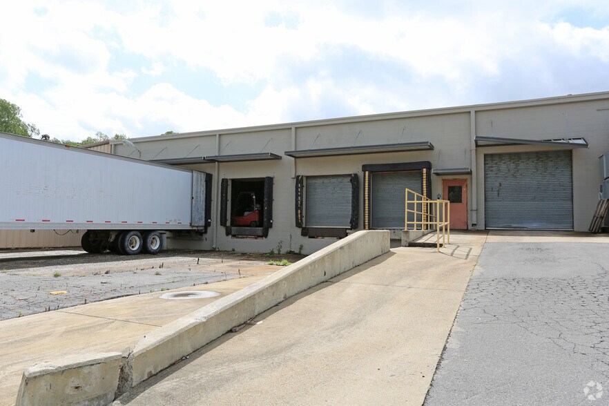 More Photos Of 209 35th St NE, Fort Payne Manufacturing For Lease