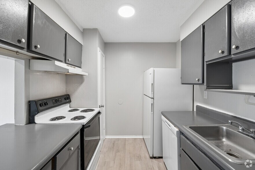 More Photos Of 6601 Old Shell Rd, Mobile Apartments For Sale