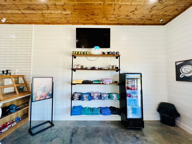 More Photos Of 211 W Highway 70, Madill Fast Food For Sale