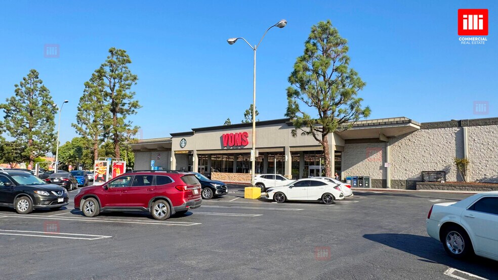 More Photos Of 5845 E Los Angeles Ave, Simi Valley Freestanding For Lease
