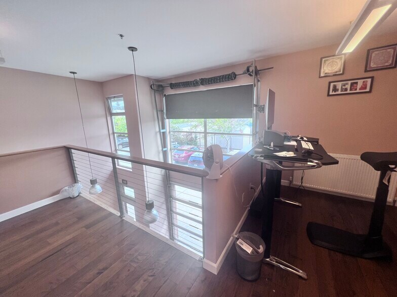 More Photos Of 1331 7th St, Berkeley Loft Creative Space For Lease