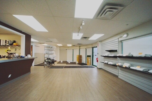 More Photos Of 1431 40th Ave NE, Calgary Light Distribution For Sale