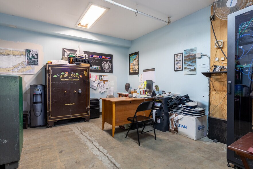 More Photos Of 453 S I St, San Bernardino Distribution For Sale