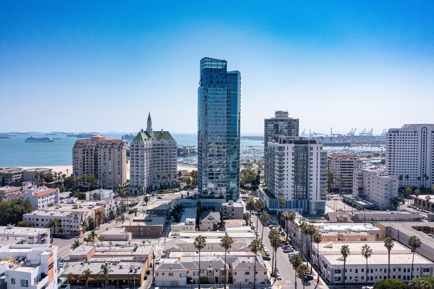 More Photos Of 777 E Ocean Blvd, Long Beach Apartments For Lease