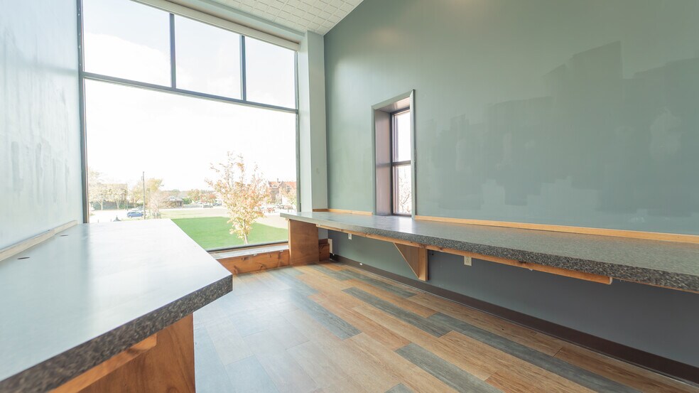 More Photos Of 710 Franklin St, Michigan City Freestanding For Lease