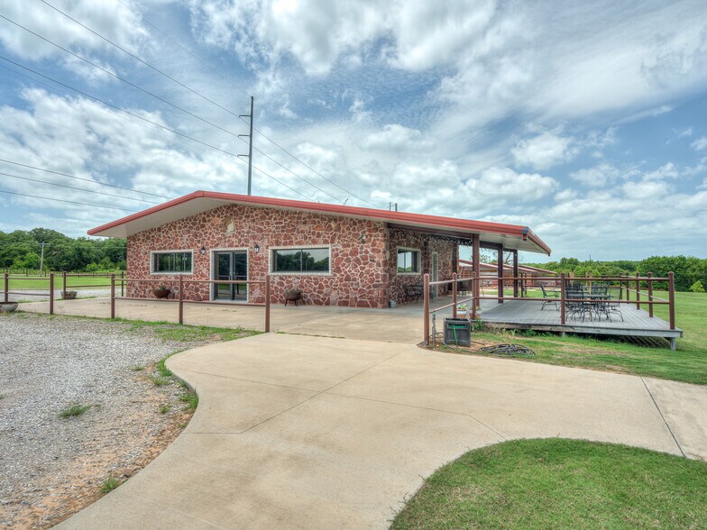 More Photos Of 341070 E 890 Rd, Chandler Lodge Meeting Hall For Sale