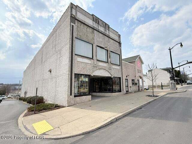 More Photos Of 354 W Broad St, Hazleton Office For Sale