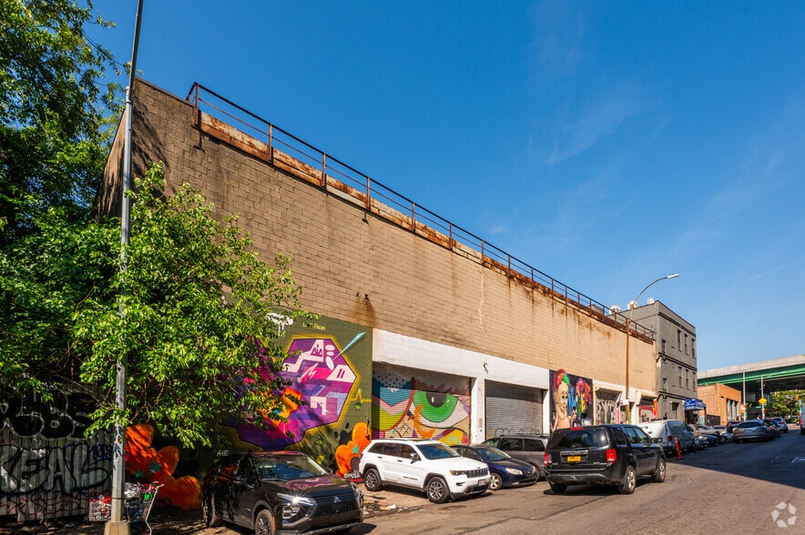 More Photos Of 825 E 140th St, Bronx Warehouse For Lease