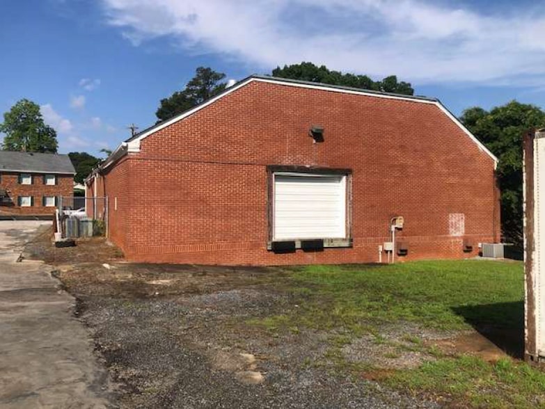 More Photos Of 3414 Howell St, Duluth Distribution For Sale