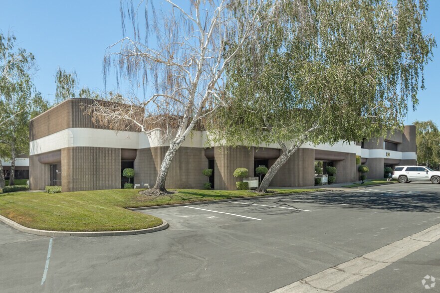 More Photos Of 1450 Harbor Blvd, West Sacramento Unknown For Lease