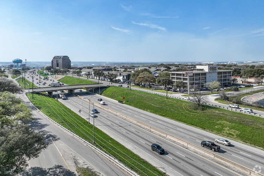 More Photos Of 2525 Ridgmar Blvd, Fort Worth Office For Lease