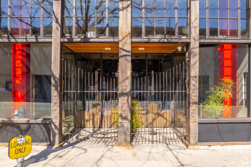 More Photos Of 759 N Spring St, Los Angeles Loft Creative Space For Lease