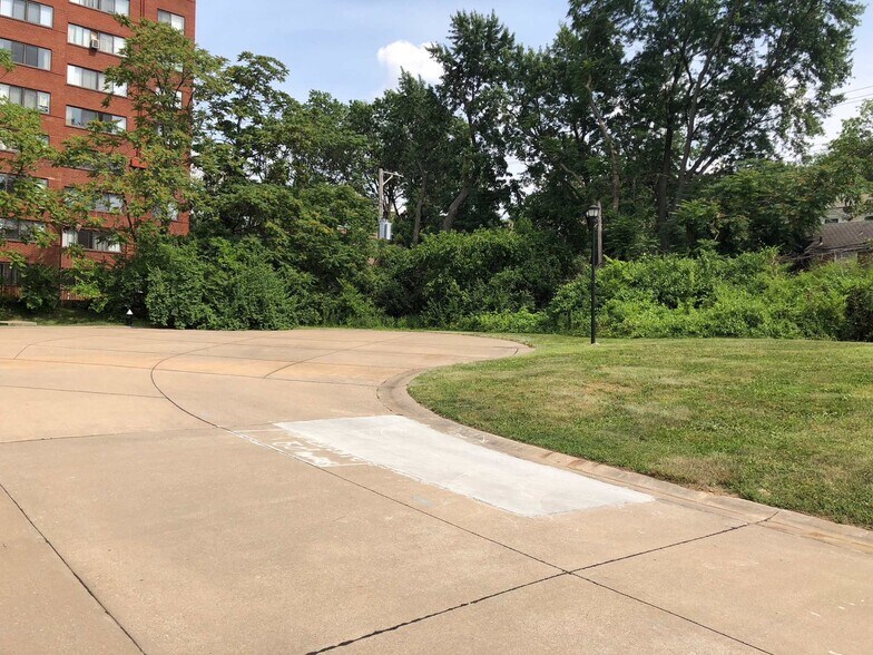 More Photos Of 5354-5356 Delmar Ct, Saint Louis Land For Sale