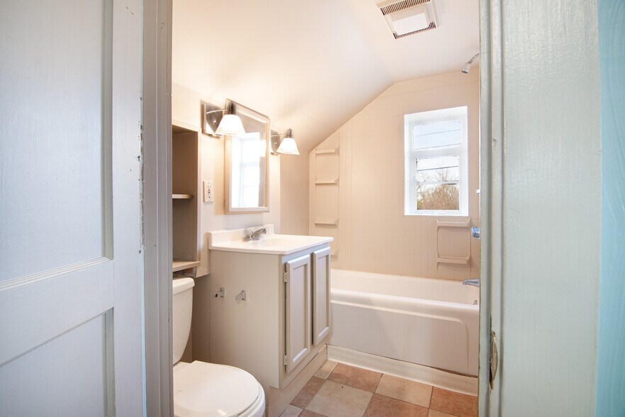 More Photos Of 500 N Pike Rd, Sarver Office Residential For Sale