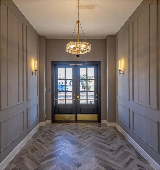 More Photos Of 102 Del Ct, Laredo Office For Lease