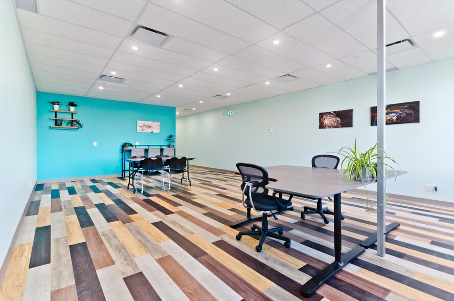More Photos Of 11420 27th St SE, Calgary Medical For Lease