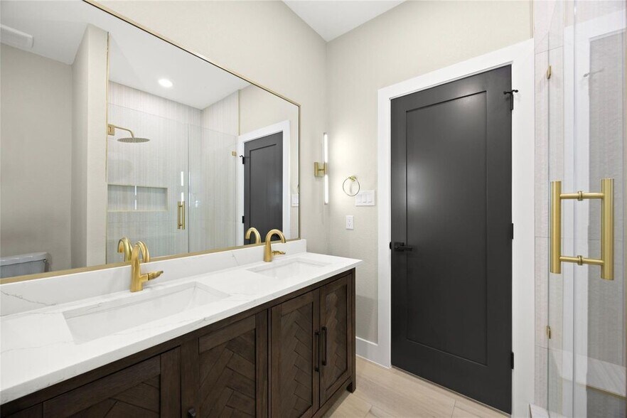 More Photos Of 4117 Kewanee Street #A/B, Houston Apartments For Sale