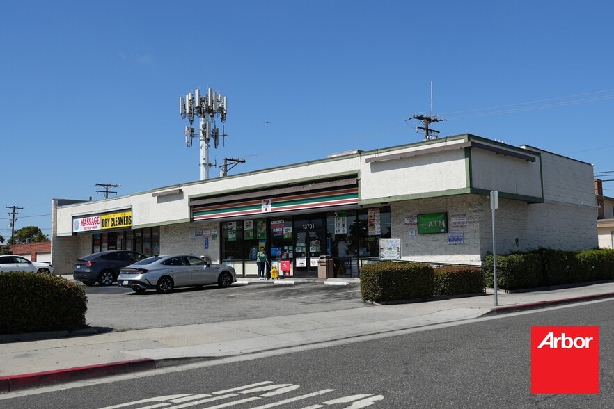 More Photos Of 13701-13705 Hawthorne Blvd, Hawthorne Storefront For Sale