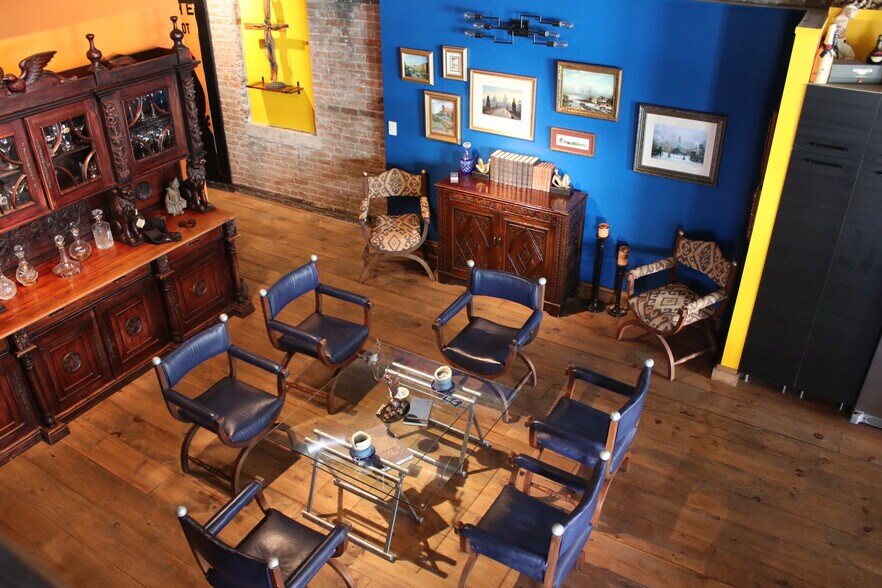 More Photos Of 537 Main St, Buffalo Storefront Retail Residential For Sale