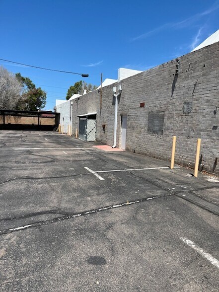 More Photos Of 2810 N 7th Ave, Phoenix Storefront For Lease