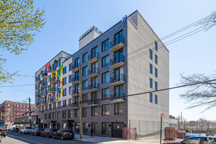 Primary Photo Of 858 E New York Ave, Brooklyn Apartments For Lease