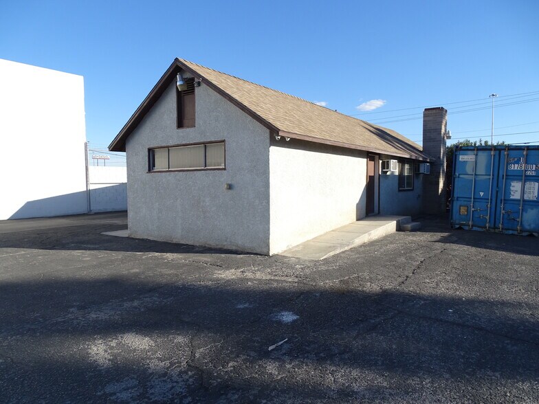 More Photos Of 2110 W Bonanza Rd, Las Vegas Service For Lease