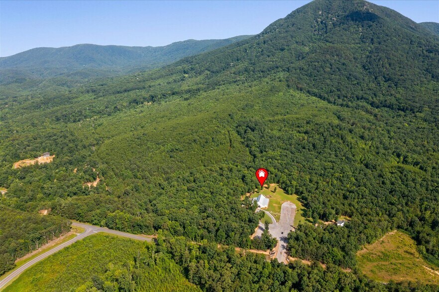 More Photos Of 2948 Holly Creek Cool Sprgs Rd, Chatsworth Specialty For Sale