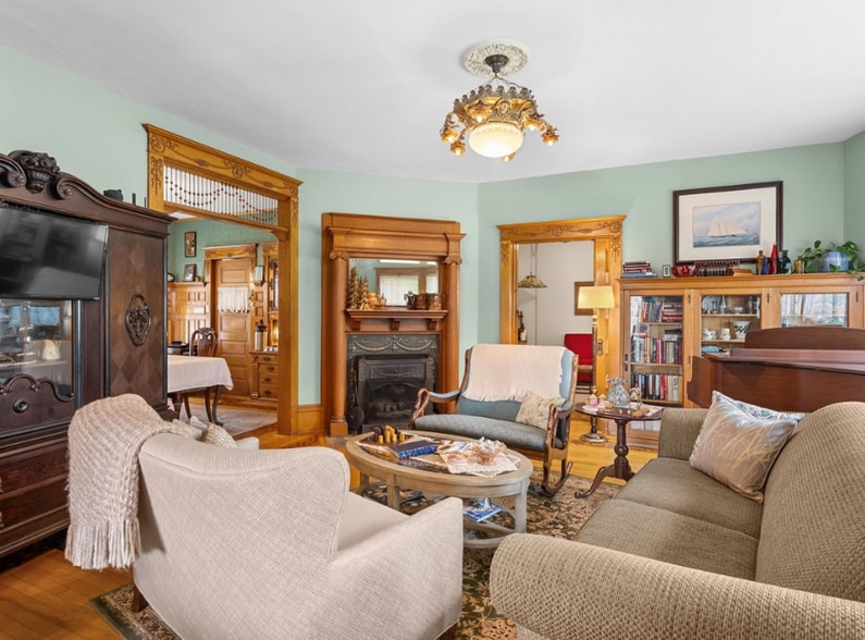 More Photos Of 908 Michigan St, Sturgeon Bay Hospitality For Sale