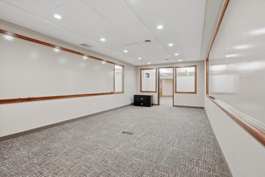 More Photos Of 2321 Jack Breault Dr, Hudson Office For Sale