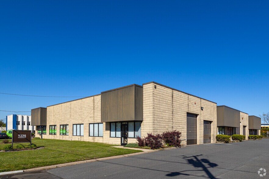 More Photos Of 1325 Route 130, Gloucester City Light Distribution For Lease