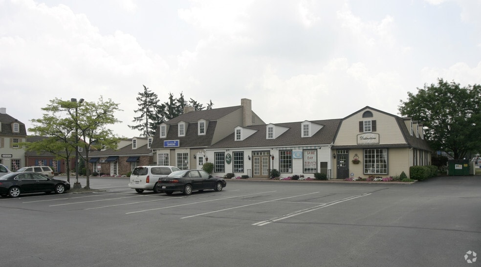 More Photos Of 121 Ghent Rd, Fairlawn Storefront Retail Office For Lease