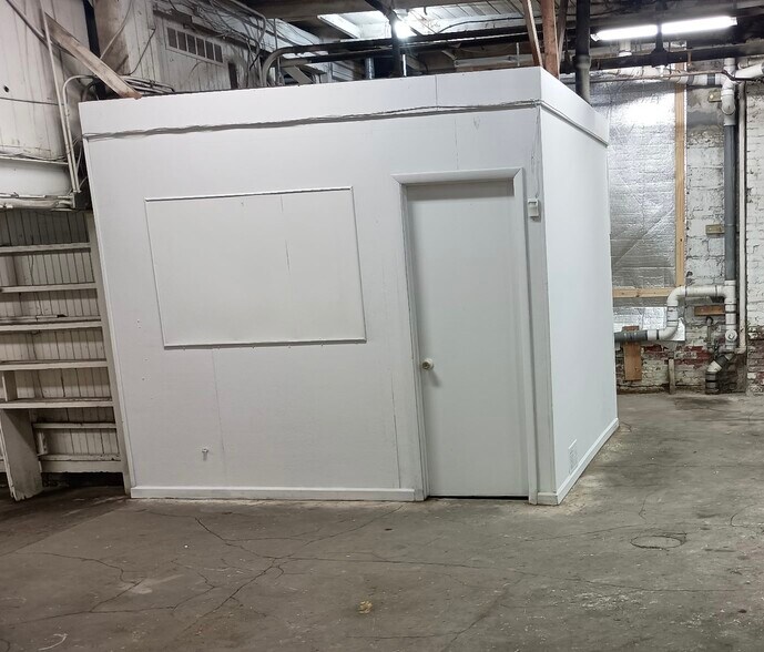 More Photos Of 3521 F St, Philadelphia Warehouse For Sale