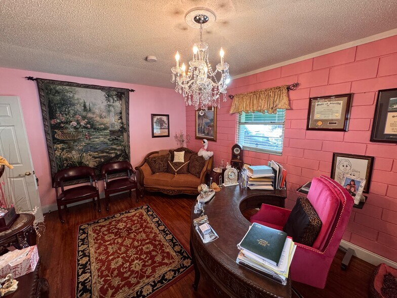 More Photos Of 6521 Main St, New Port Richey Office For Sale