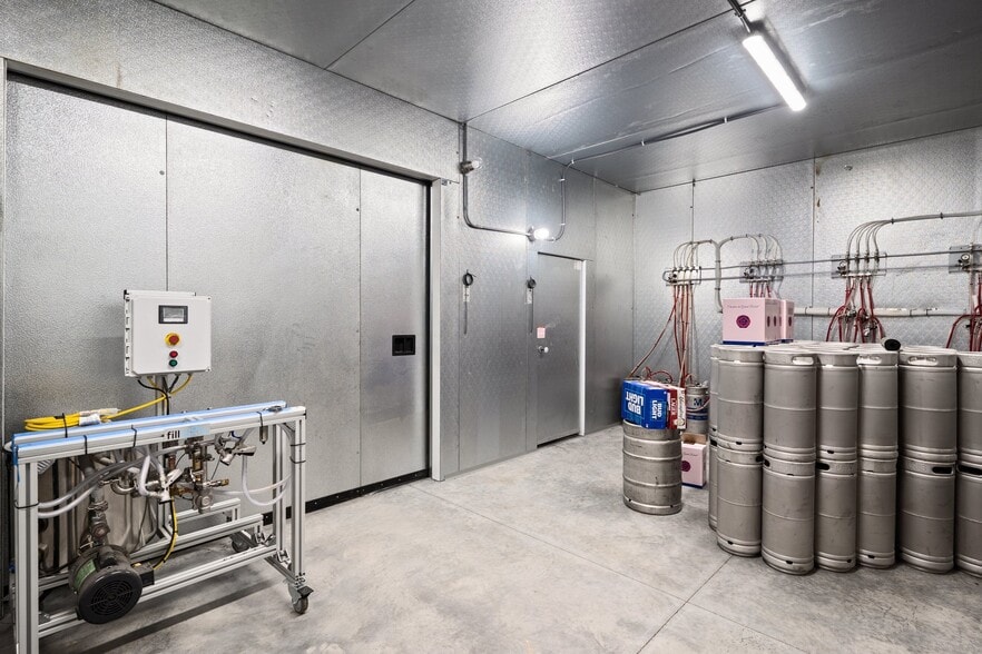 More Photos Of 4810 Long Beach Rd SE, Southport General Retail For Sale